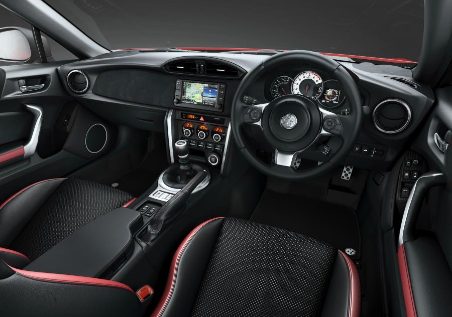 Торпедо Toyota 86 GT Limited 2016 года  (JP) (фото 15 из 15)